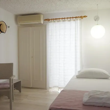 Maria Elena - * Mykonos Town