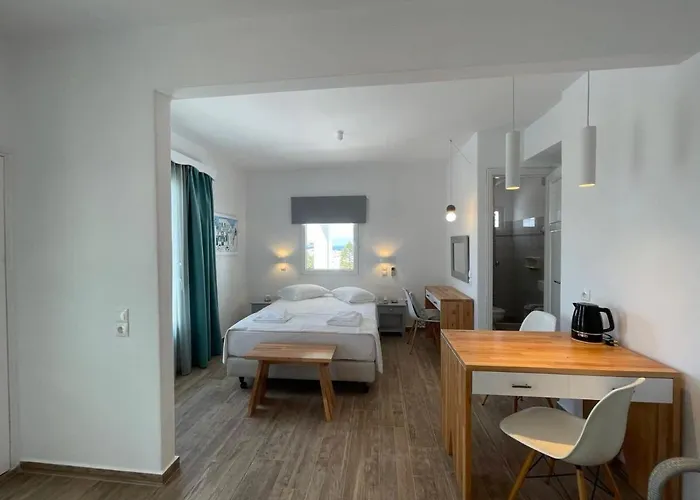 Maria Elena - Hotel *