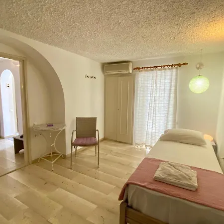 Maria Elena - מלון