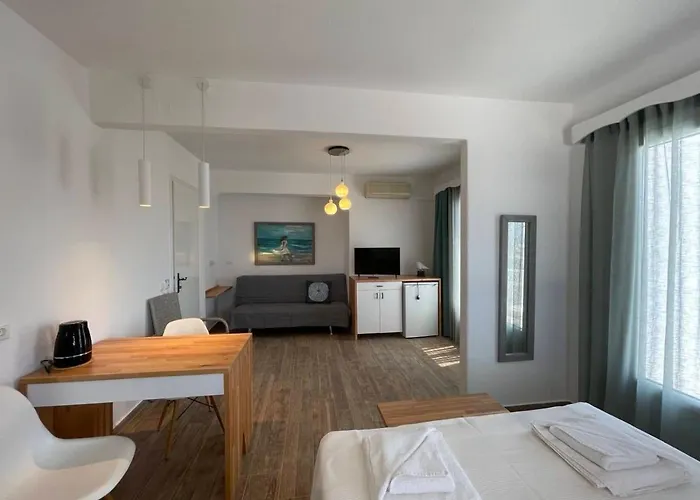 Maria Elena - Hotel *