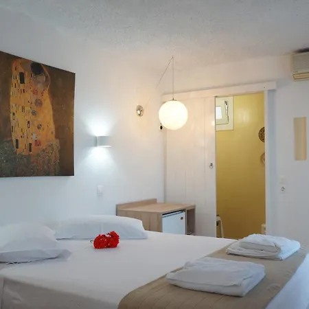 Maria Elena - * Mykonos Town