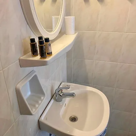 Maria Elena - Hotel *