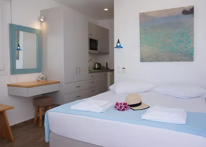 Maria Elena - * Mykonos Town