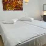 Maria Elena - *