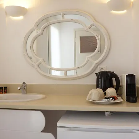 Hotel Maria Elena - *